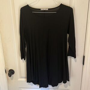 JollieLovin Black Tunic Top